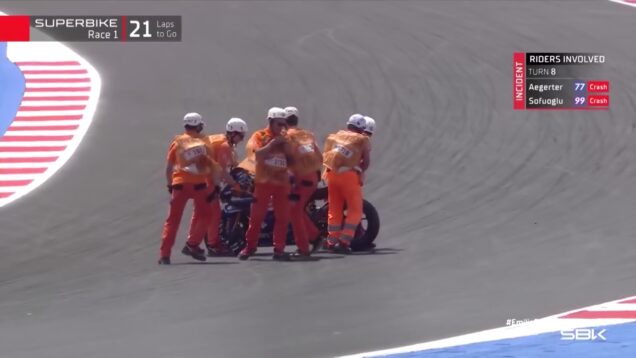 A cahotic first lap in Race 1 2025 EmiliaRomagna WorldSBK_0.01.30.00