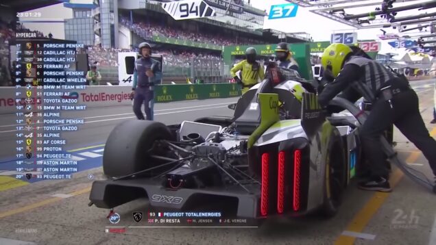 Huge Contact for Paul di Resta _ 24 Hours of Le Mans 2025 _ FIA WEC_0.01.42.00