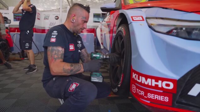 Fighting Every Step – TCR World Tour Vila Real Was Relentless_0.01.00.00