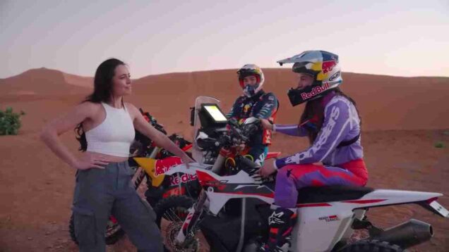 Stunt Rider vs Epic Dakar Desert Challenge_0.14.56.00 – Copia