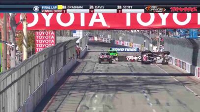 Crashing Into The Catch Fence At Long Beach_0.01.54.00